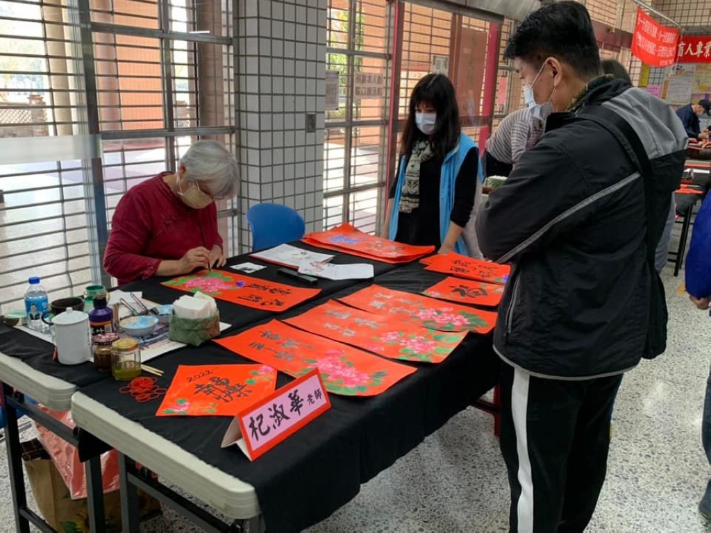 書畫家為巿民揮毫1.jpg
