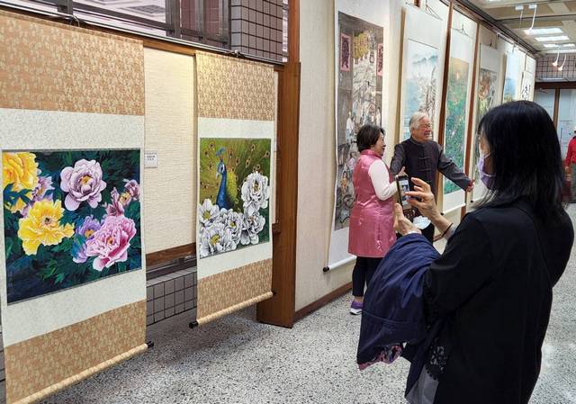 龍情墨藝-中華梨韻創作學會書畫聯展08.jpg