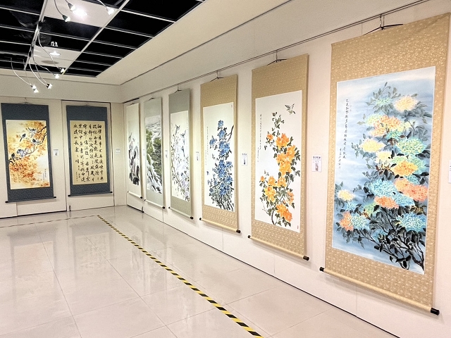 藝得悠然-周秀美凝彩遊硯創作展04.jpg