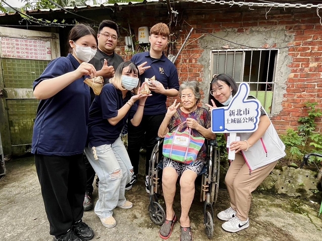 端午送愛關懷獨老04.jpg