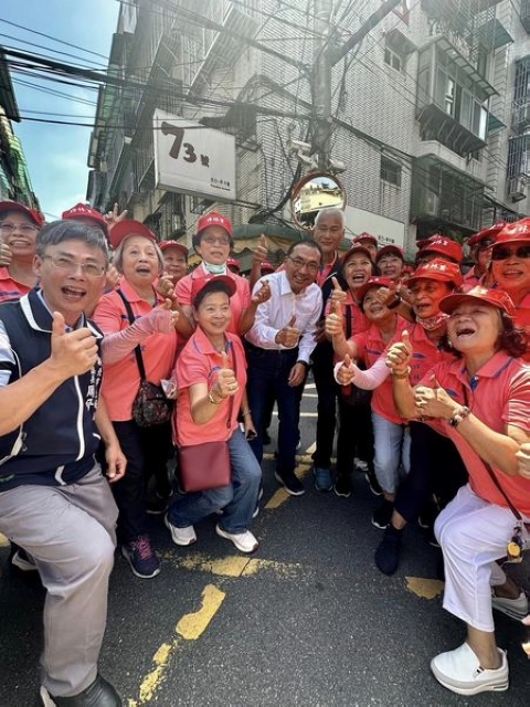 新北環保志工落實防治登革熱02.jpg