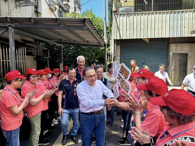新北環保志工落實防治登革熱14.jpg