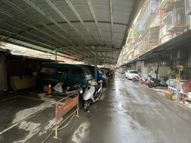 改善前私設車棚