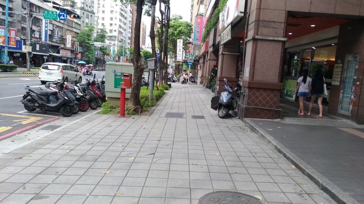 人行道鋪面改善(施工後)